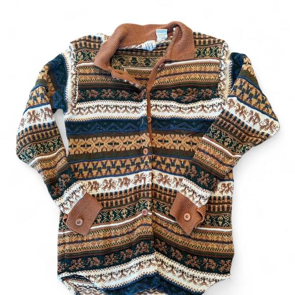 Sweaters - Ivy vintage funky print button up cardigan